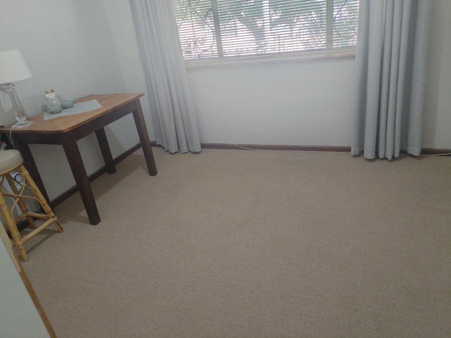 4 Bedroom Property for Sale in Amandelrug Western Cape